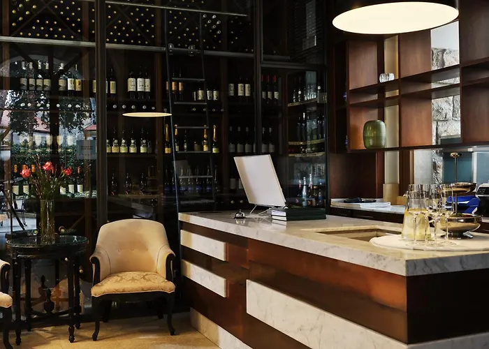 Amadria Park Sveti Jakov מלון אופטיה