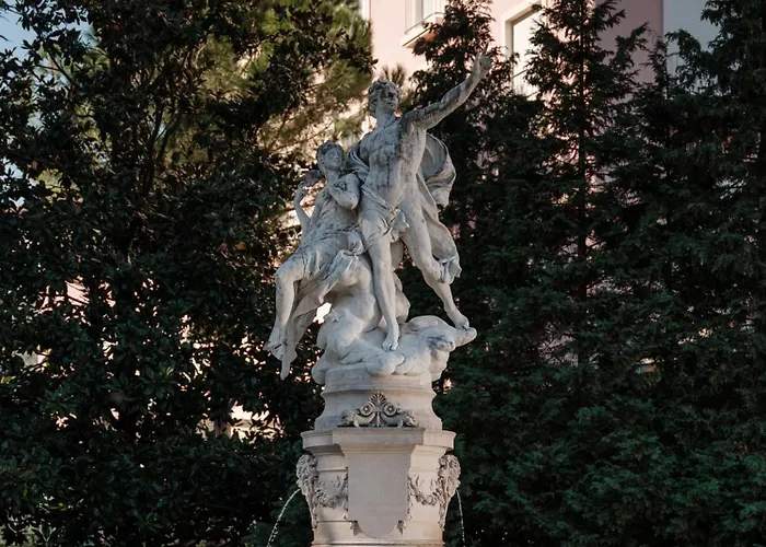 Amadria Park Sveti Jakov מלון