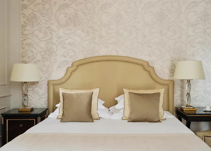 Amadria Park Sveti Jakov מלון 5*