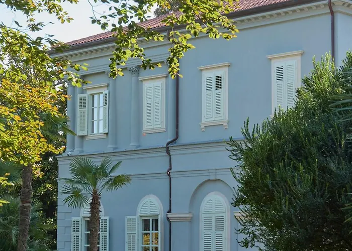 Amadria Park Sveti Jakov 5* אופטיה