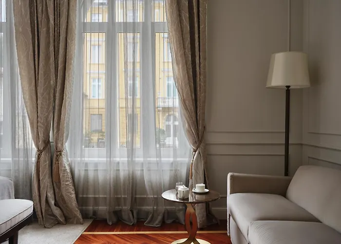 Amadria Park Sveti Jakov מלון אופטיה