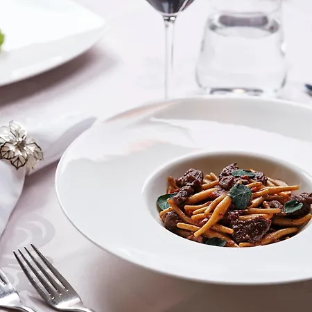 Отель Amadria Park Sveti Jakov 5*